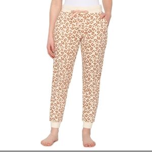 NWT Ugg Women's Kantner Leopard Fleece Joggers sweatpants Size S.